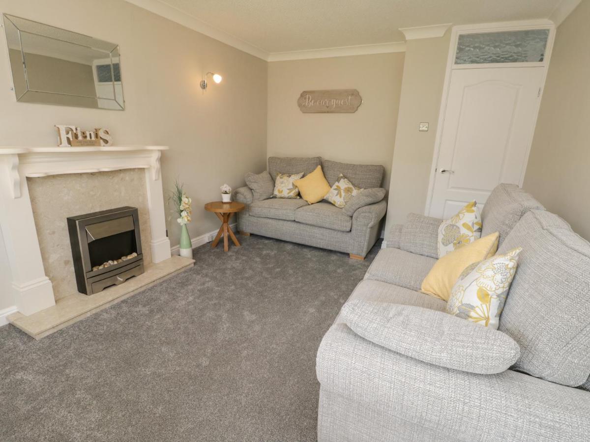 Rose Bungalow Whitby Esterno foto